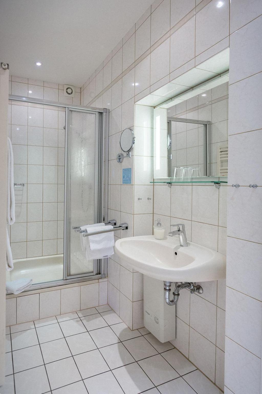 Weinhotel Offenstein Erben Eltville am Rhein Buitenkant foto